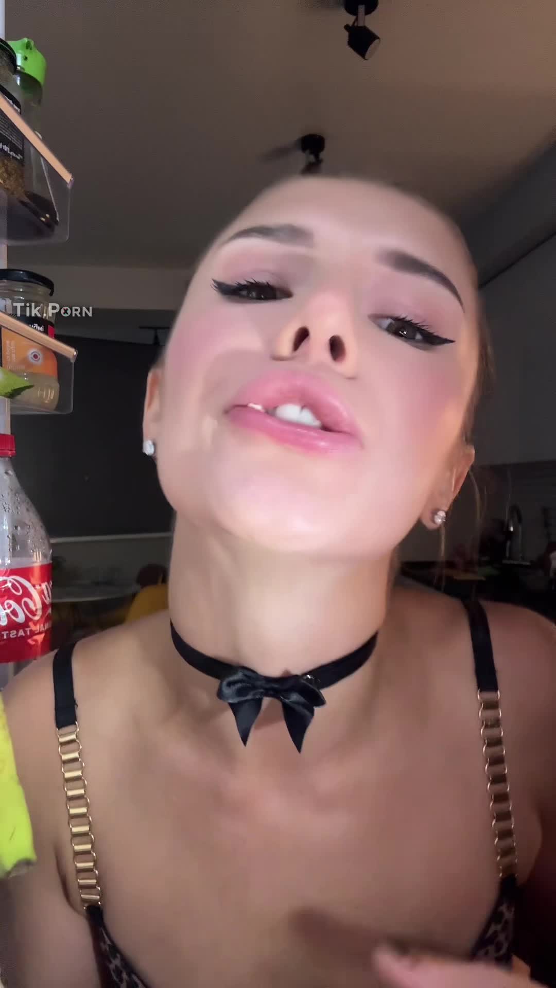 Vikey Food Porn and Small Tits Brunette Teen tube