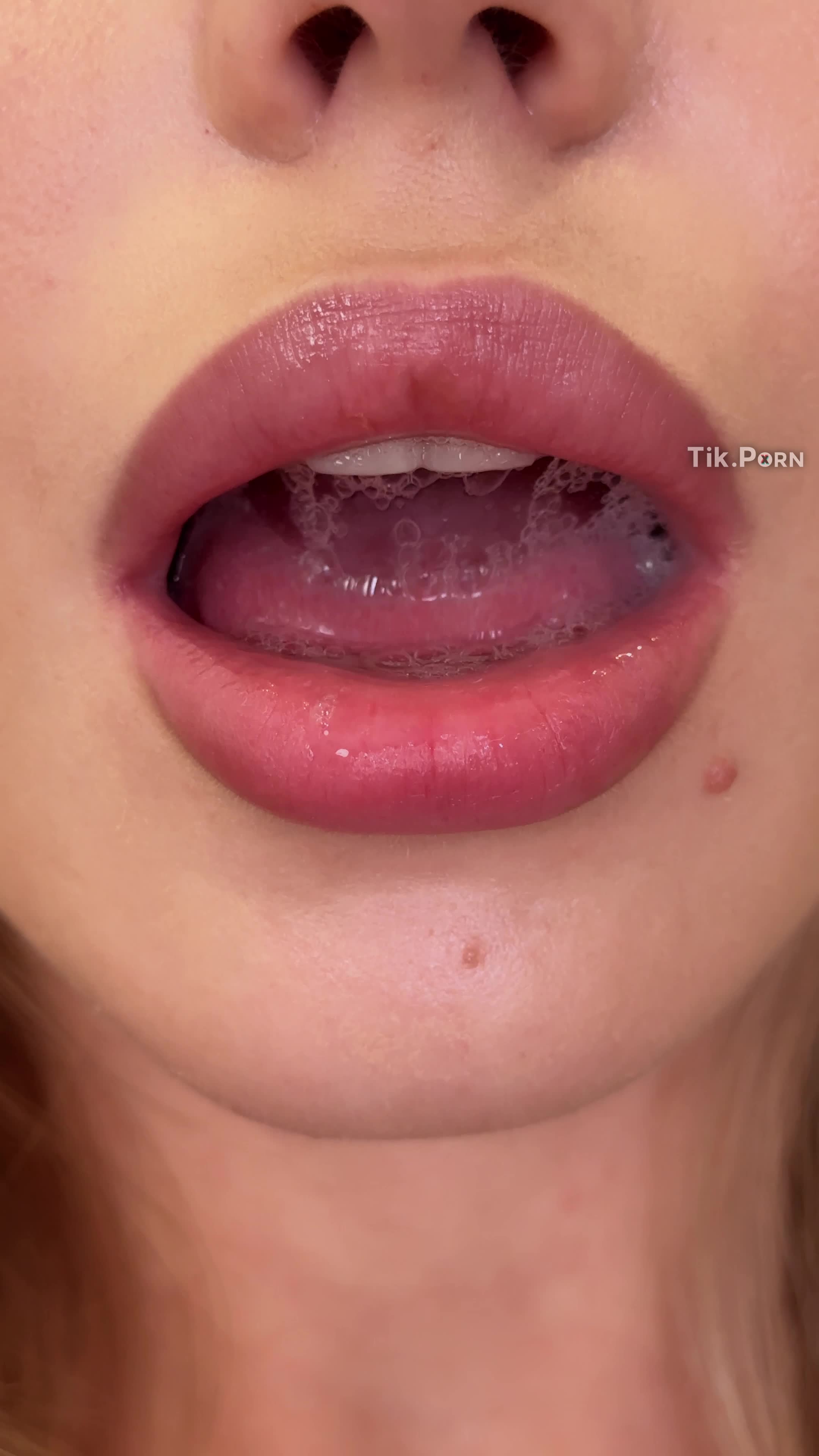 Marimoore Saliva and Solo Sexy gratis video movie