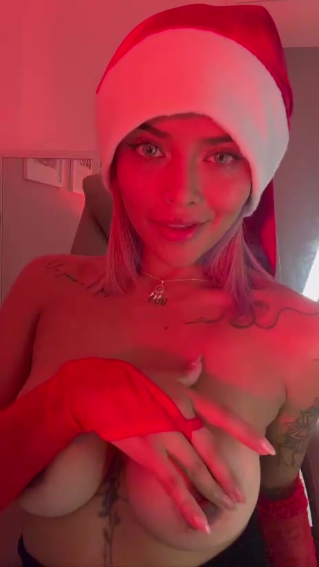 Soymj01 Finger in Mouth and Big Boobs Latina Nude