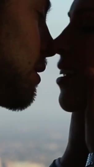 Erotica X : French Kiss and Brunette Outdoor porn