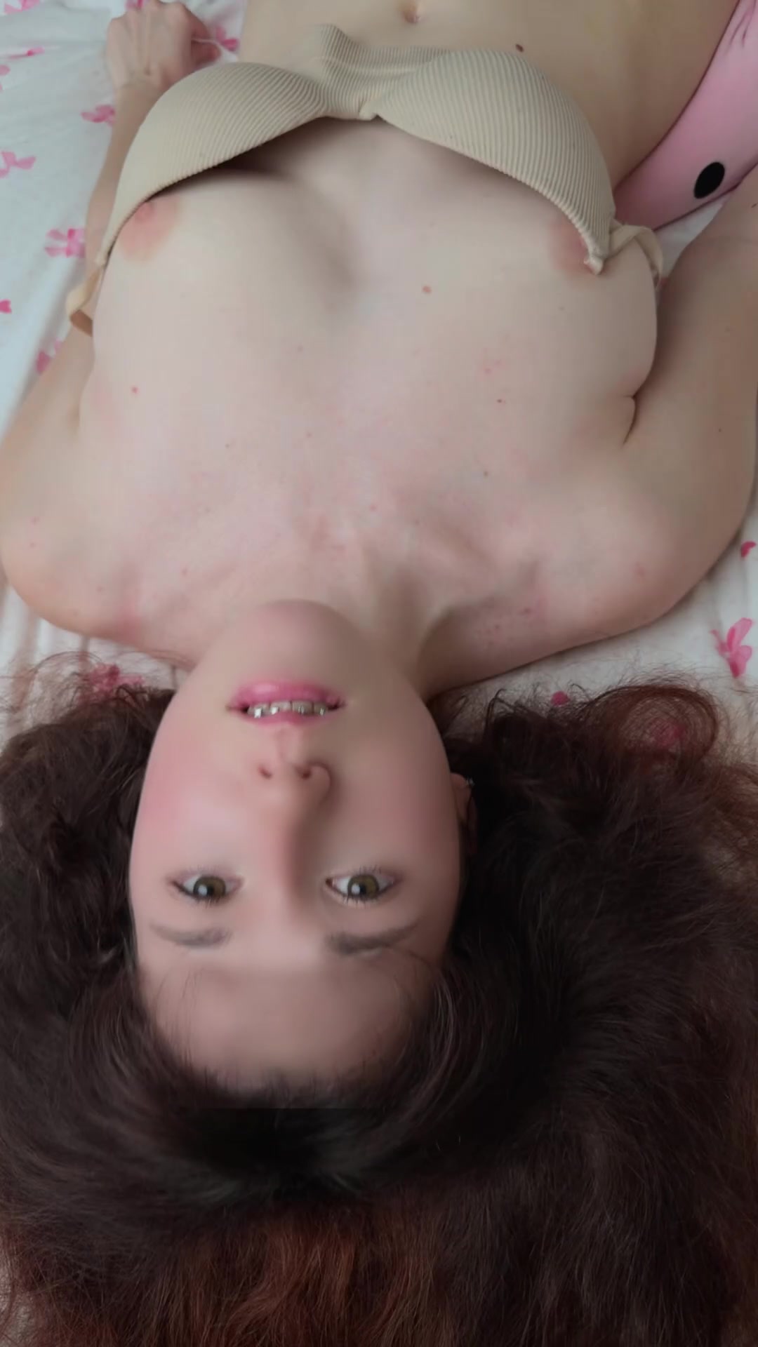 Liliparkerr Teasing and Nude Brunette Sexy Solo