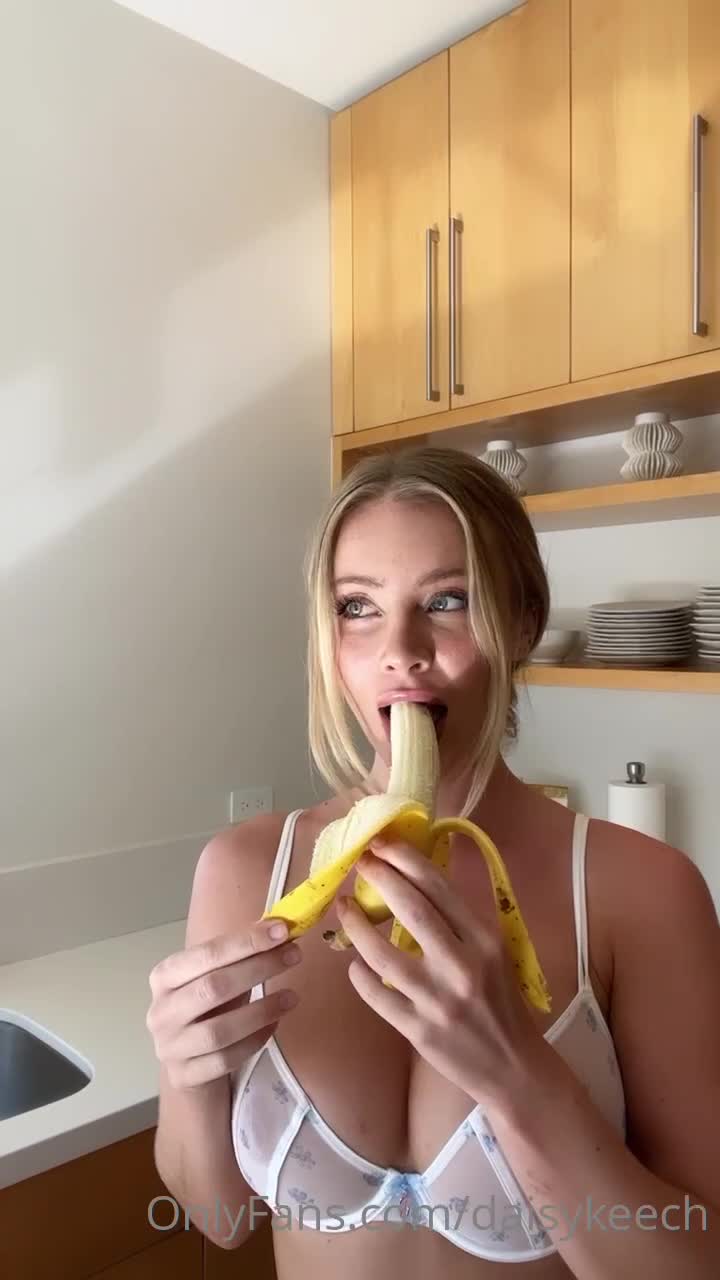 Daisy Keech Fruits and Vegetables and Blonde free