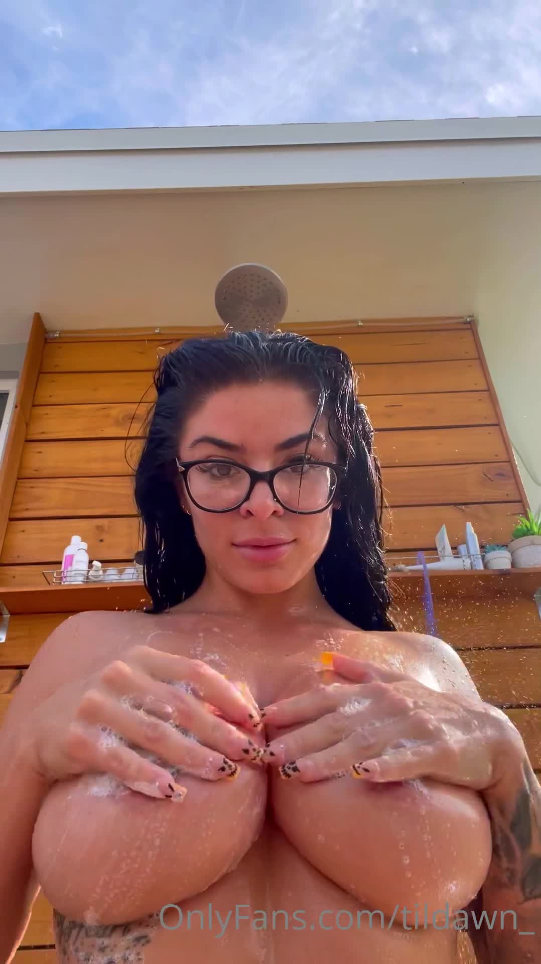 Tildawn Shower Sex and Leaked Big Boobs Big Ass