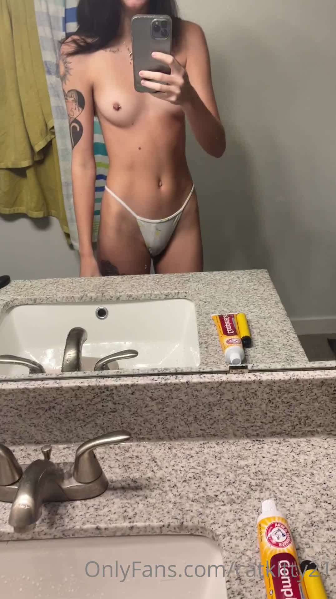 Catkitty21 Just Chatting and Brunette Small Tits