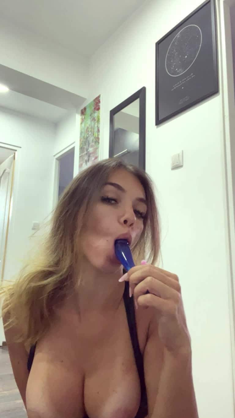 Sophiestorms Sextoy in the mouth and Shaved Pussy