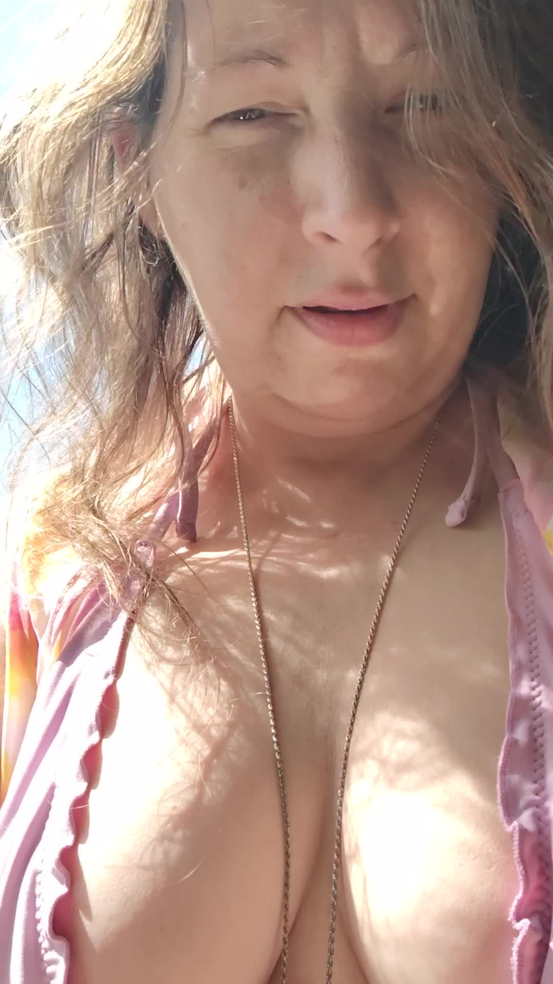 MadameCherry Boob Grab and Big Boobs adult gratis